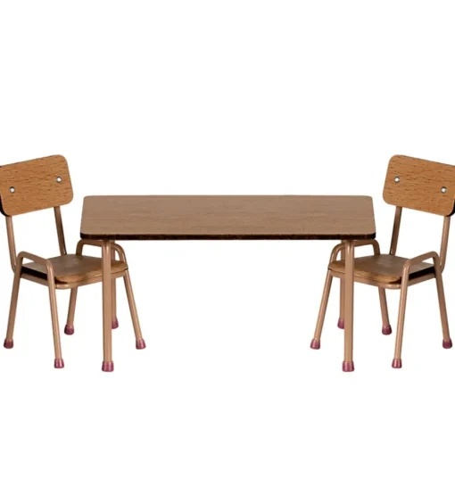 Maileg set tafel met twee stoelen voor de muisjes / dark powder